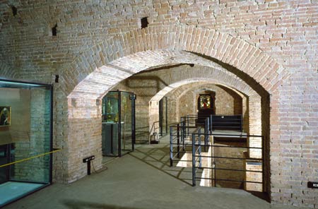 Magazzini del Sale
  Palazzo Pubblico di Siena 
  (1978)