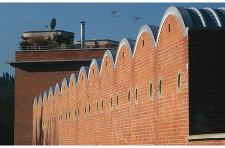 Edifici residenziali 

LocalitÃ  Ruffolo - Siena

(1997)