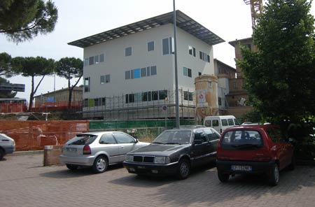 Multifunctional building 
Via Fiorentina - Siena
(2004-2009)