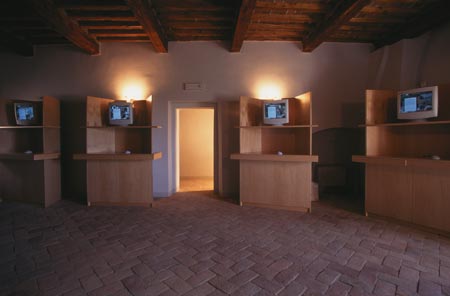 Museo della Grancia delle Serre di Rapolano 

Serre di Rapolano (SI)

(2000)