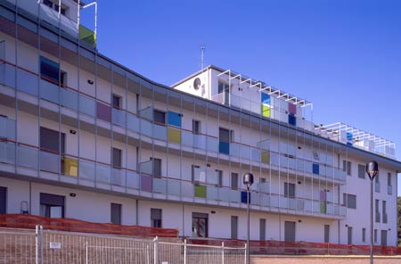 Edifici residenziali
Area ex Salcis - Siena
(2002)