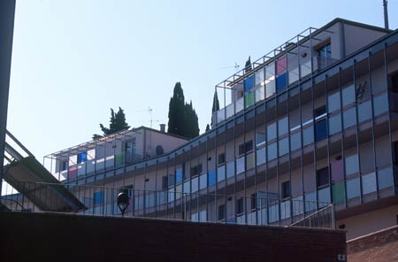 Edifici residenziali
Area ex Salcis - Siena
(2002)