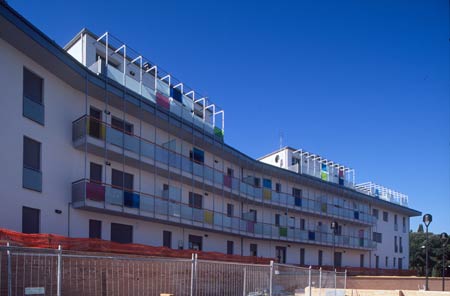 Edifici residenziali
Area ex Salcis - Siena
(2002)