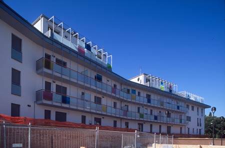 Edifici residenziali
Area ex Salcis - Siena
(2002)