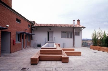 RESIDENZA UNIVERSITARIA EX MASIGNANI
  (Anni 2002 - 2008)